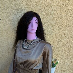 Zara elegant blouse back out brand new condition, Size M